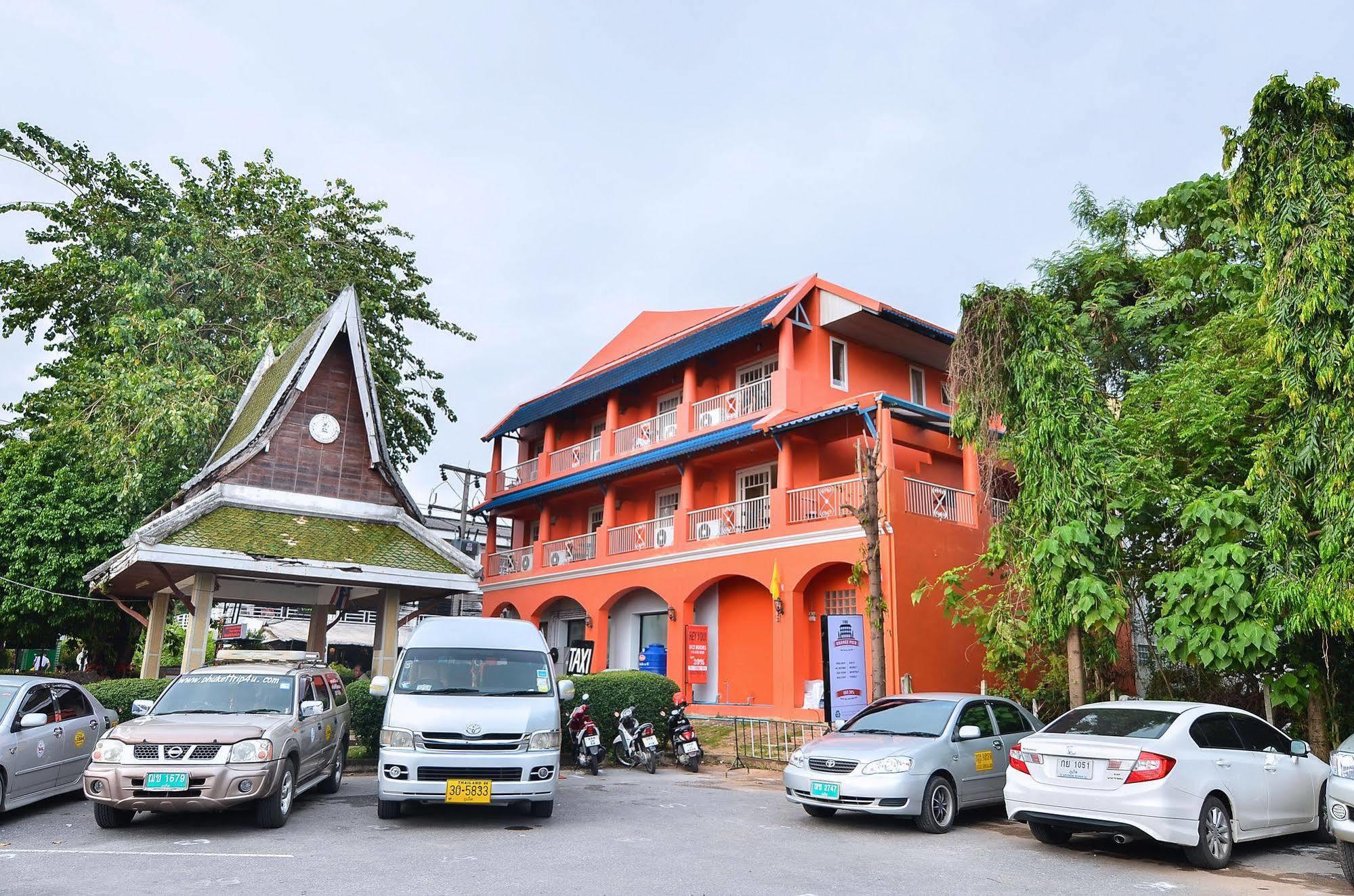 The Orange Pier Guesthouse Ban Bang Chak  Exterior photo